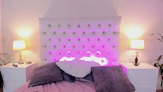 Chatroom XXX en direct de Tiffanny_Gomez