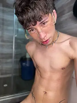 Chat +18 de kaelwolf_tay ao vivo