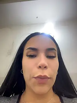 Naatalia's Live XXX Chat