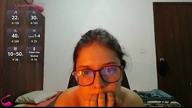 MadieeLorez: απευθείας συνομιλία ΧΧΧ