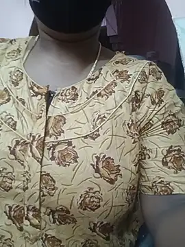 Keerthimma 라이브 XXX 채팅
