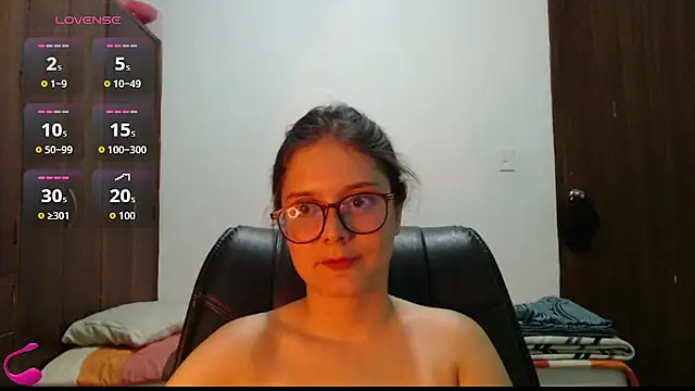 MadieeLorez Live XXX-Chat