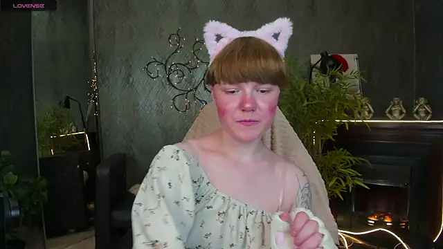 DreamyLuna Chat XXX in diretta