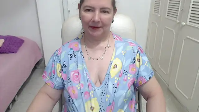 دردشة leonela_69 الجنسية المباشرة