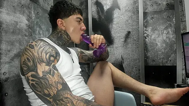 Онлайн чат XXX Gury_tattoo