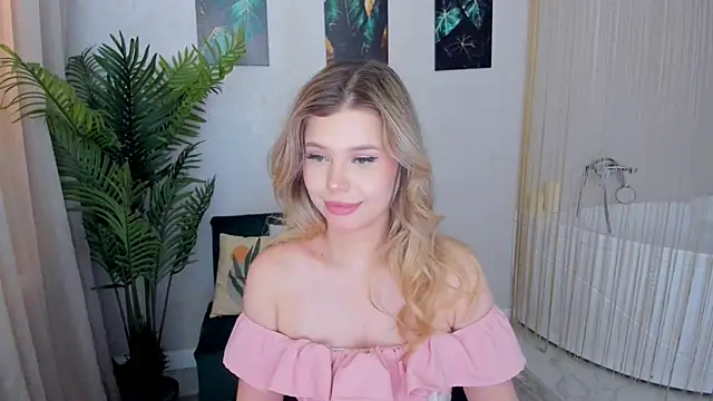 FollowLoveen Live XXX chat