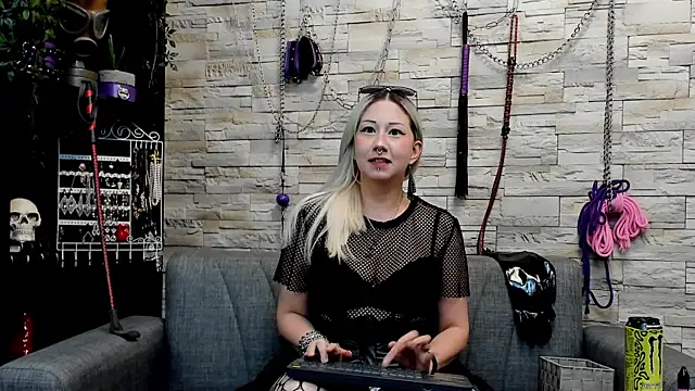 Miss_KazのライブXXXチャット