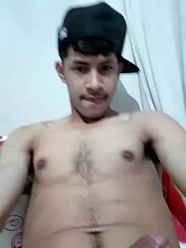 Show modela Diamante886 na web-kameri