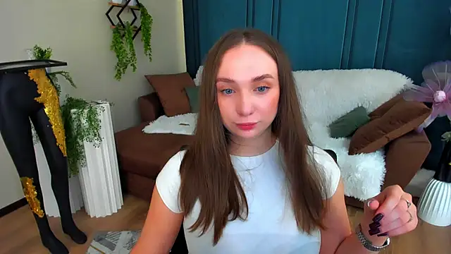 TrueReincarnationn Live XXX chat