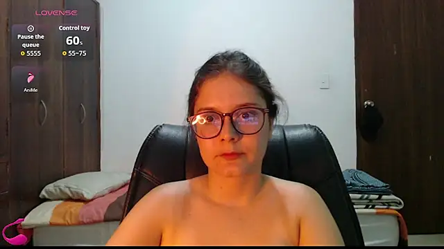 Chat XXX en directo de MadieeLorez