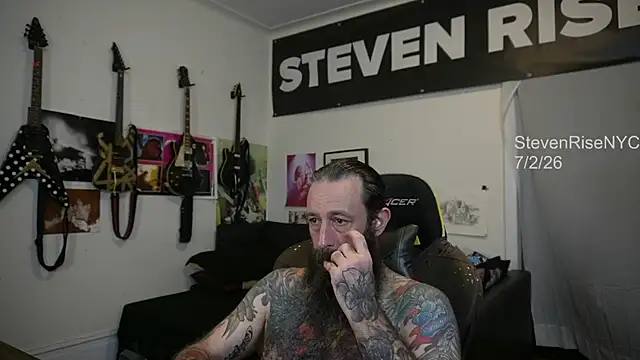 StevenRiseNYC Show in webcam
