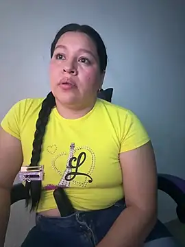 Chat +18 de Lovelipsbig ao vivo