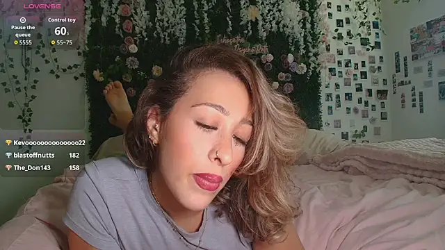 Chat XXX en directo de LyraCovee
