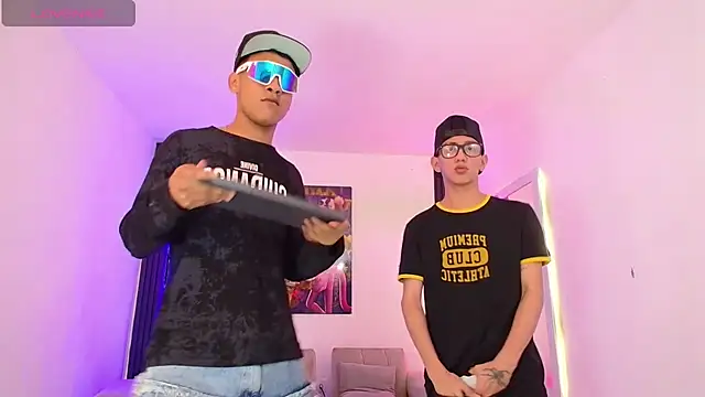 แชท XXX สดของ Marcus_and_Tony