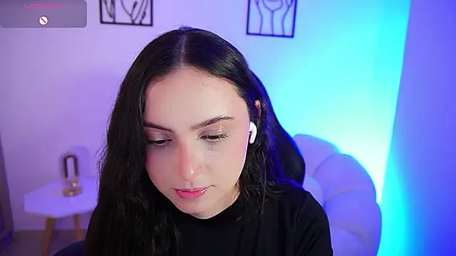AliceHarper_ élő XXX-chatje