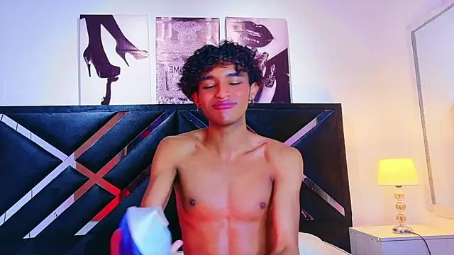 Онлайн чат XXX Aaron_Wiinter