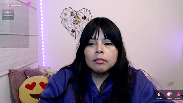 XXX chat uživo modela EllieMoonX