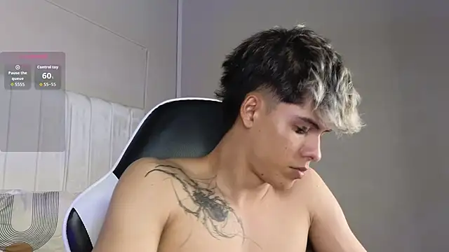 rio_miller_ élő XXX-chatje