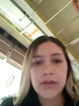 XXX chat uživo modela alana_69