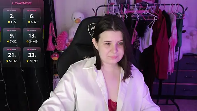 AmyVibess Chat XXX in diretta