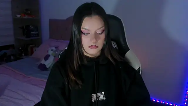 OphelianaRose33 现场XXX聊天