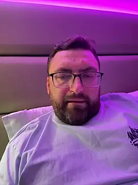 PrivateJohn11's Live XXX Chat