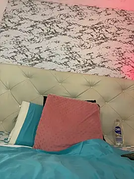 Lili__taylor Live XXX-chat