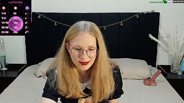 แชท XXX สดของ CatmintLush