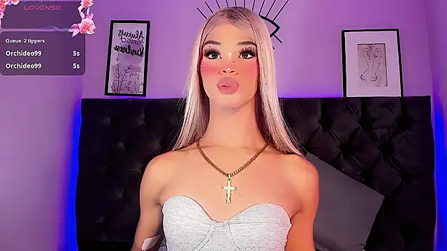 Kornylovee 라이브 XXX 채팅