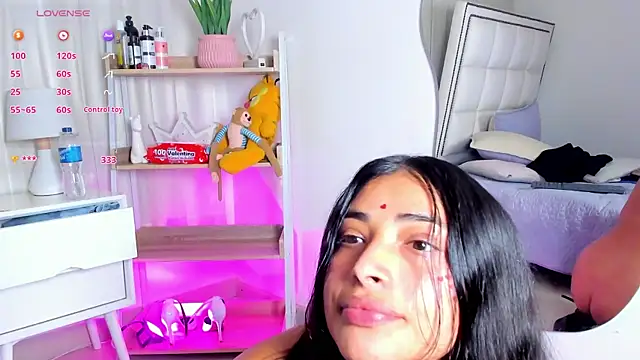 Emilybta live XXX chat