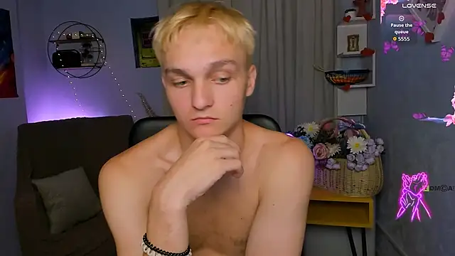 Živý XXX chat john_lik