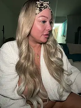 Онлайн чат XXX naughtychelseaxox