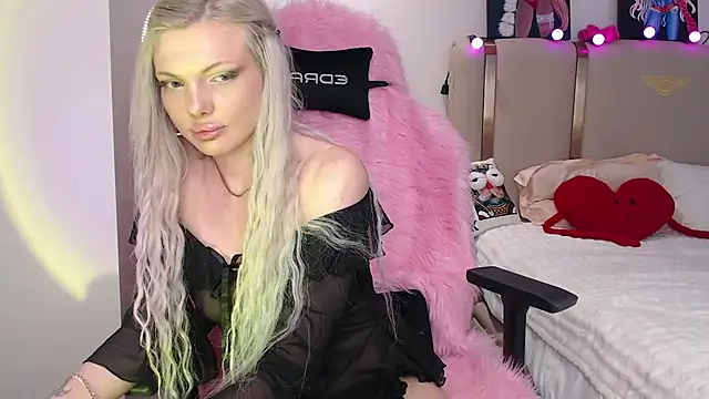 Icerebel Adlı Modelin Canlı XXX Sohbeti