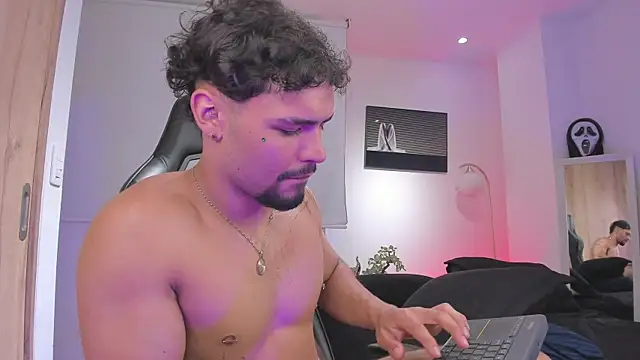 justin_lenox's Live XXX Chat
