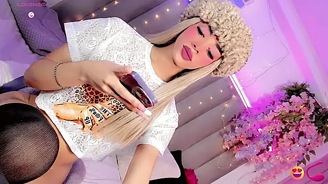 Nina_Keyli's Live XXX Chat