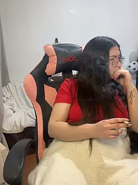 valentinauwu's Live XXX Chat