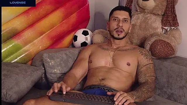 Chatroom XXX en direct de Seth_Vegaa