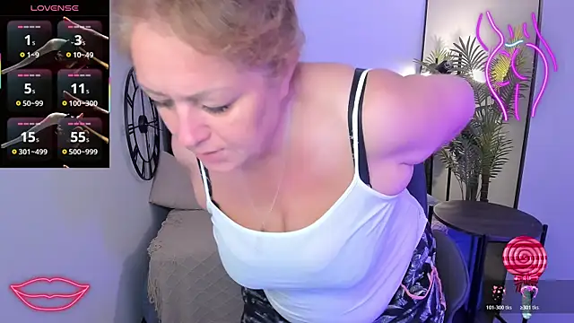 JenniferLight Adlı Modelin Canlı XXX Sohbeti