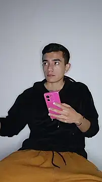 Thick_Cock 现场XXX聊天