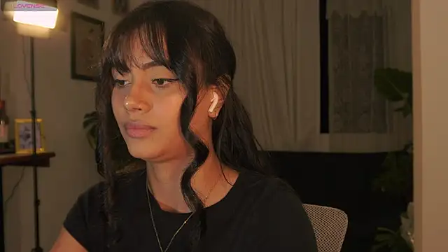 SeleneVaughan's Live XXX Chat