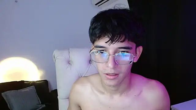 noah_millerx Adlı Modelin Canlı XXX Sohbeti