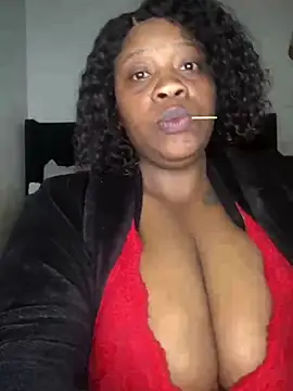 Chat +18 de BigJugsCandyxx ao vivo