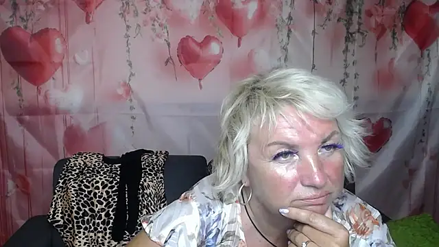 Chatroom XXX en direct de RenataDaster