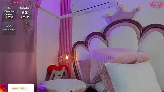 AriaCush's Live XXX Chat
