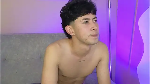 myke_magic's Live XXX Chat