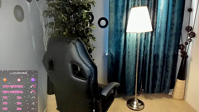 ZenaPallmer Chat XXX in diretta