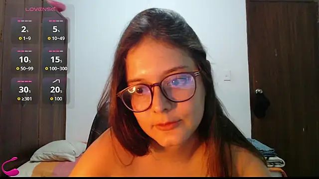 Živý XXX chat MadieeLorez