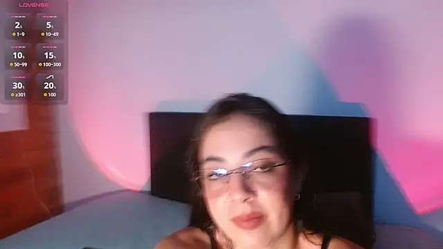 CORAL_FOX live XXX chat