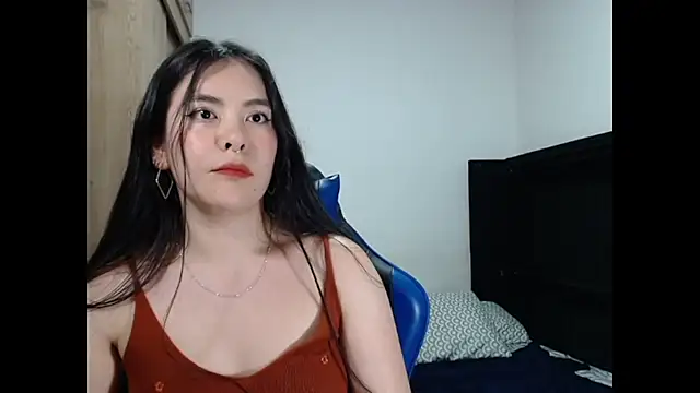 EloiseJun's Live XXX Chat