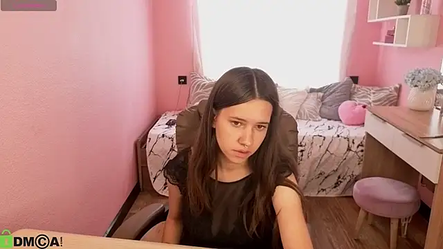 دردشة Molly_Miavka الجنسية المباشرة